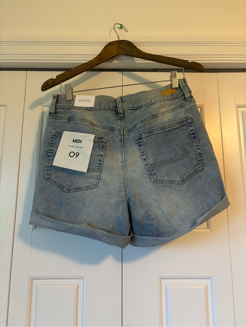 ☀️ Ardene ☀️ mid rise denim shorts - Picture 3 of 7